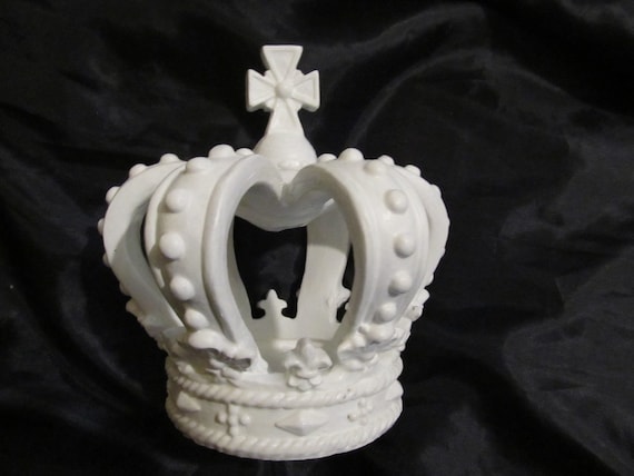 All White CROWN Decor, Resin, Hand Painted, Crown Decor, Home Decor, French Crown, Crown Collectible, Victorian, Shabby Chic Decor