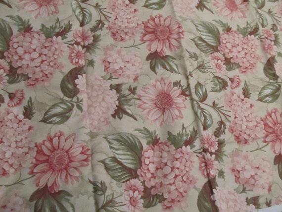 Craft Fabric, Pink Hydrangeas with Pink Daisies, 1 Yard, 56" Wide, Sewing, Crafts, Shabby Chic, Victorian, Floral Material