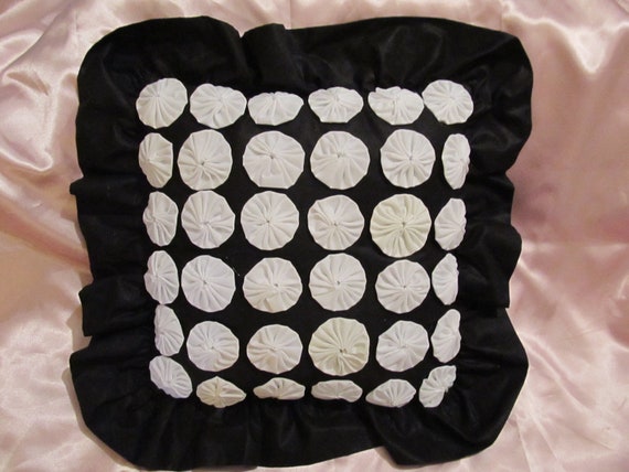 Black DECOR PILLOW, Ruffled Edge, White Yo-Yo's, 12"x12" with 3" Ruffle, Shabby Chic, Cottage, Black & White Decor, Home Decor. Black Chic