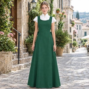 Emerald Green Regency Dress, Vintage Inspired Long Gown, Classic Square Neck Sleeveless Dress, Elegant Historical Costume for Women