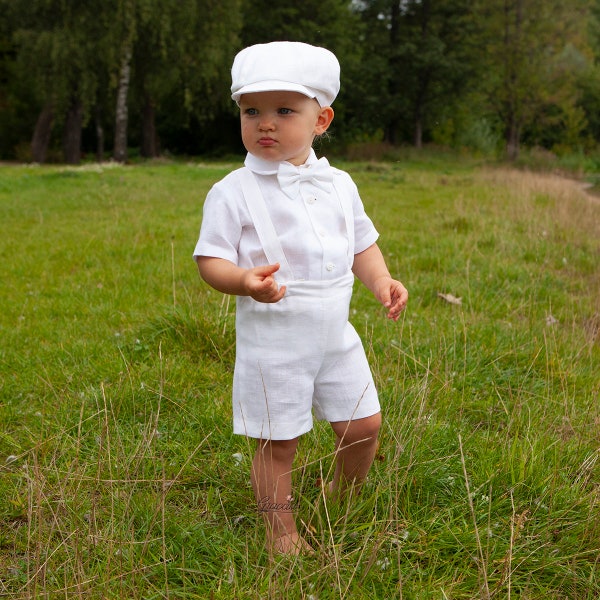 Ensemble gavroche blanc Costume à bretelles pour bébé Costume en lin blanc pour garçon de page Ensemble de baptême Costume de baptême Chapeau gavroche pour tout-petit et short