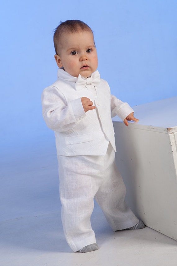 Traje de bautizo de lino de verano para niño con chaleco blanco