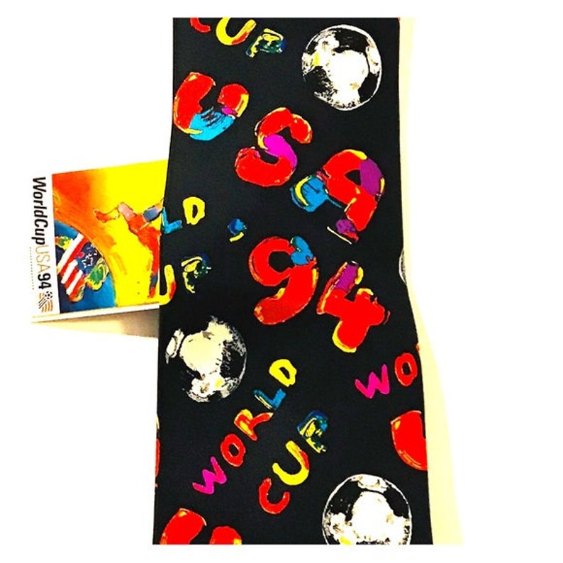BNWT Peter Max World Cup 94 \u201cSOCCER BALLS\u201d Necktie Limited Edition