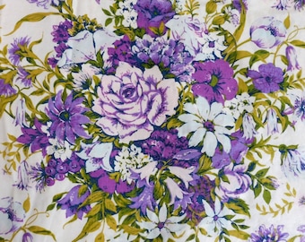SALE Vintage Beautiful Cotton Floral Fabric