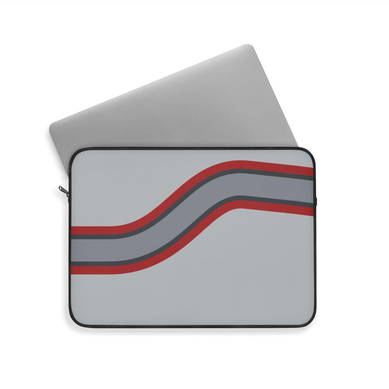 Funda para portátil con estampado abstracto de rayas de carreras, funda geométrica plateada y roja para portátil (Avus Silver), regalo para amantes de los coches. imagen 9