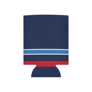 Enfriador de latas con diseño abstracto de rayas de carreras, aislante geométrico para latas en azul marino, azul celeste y rojo señal (Riviera Stripe), regalo para aficionados al automovilismo. imagen 2