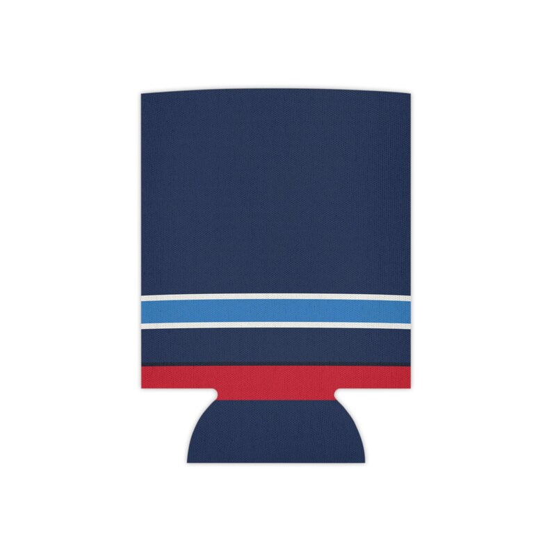 Enfriador de latas con diseño abstracto de rayas de carreras, aislante geométrico para latas en azul marino, azul celeste y rojo señal (Riviera Stripe), regalo para aficionados al automovilismo. imagen 2