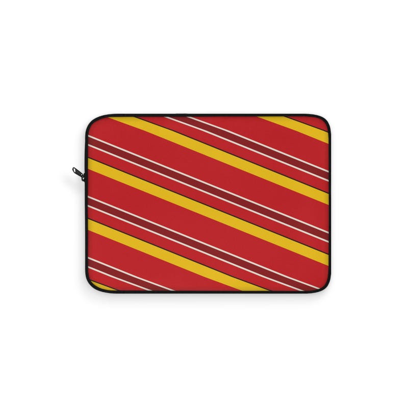 Abstracte laptophoes met racestrepen, rode race-schild en gele geometrische laptophoes (Modena Red), cadeau voor autoliefhebbers afbeelding 2