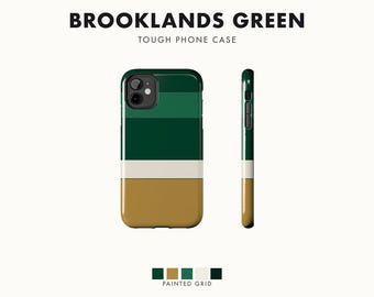 Abstracte telefoonhoes met racestrepen, geometrische cover in Brits racegroen messing (Brooklands Green), retro motorsport cadeau