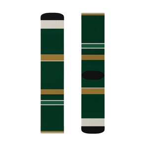 Calcetines con rayas de carreras abstractas, calcetines de vestir originales de latón verde British Racing Green (Brooklands Green), regalo de automovilismo para él. imagen 5