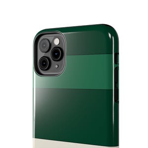 Abstrakcyjne etui na telefon z wyścigowymi paskami, mosiężna geometryczna obudowa w kolorze British Racing Green (Brooklands Green), prezent w stylu retro Motorsport zdjęcie 17