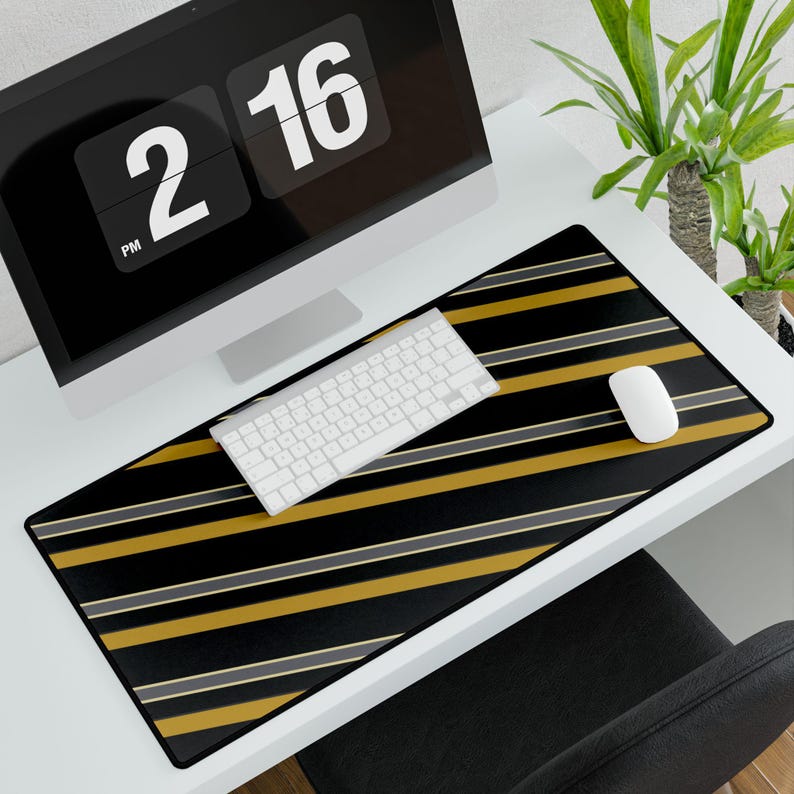 Tapis de bureau à rayures de course abstraites, sous-main géométrique noir et or (minuit et or), cadeau pour les passionnés de voitures image 4