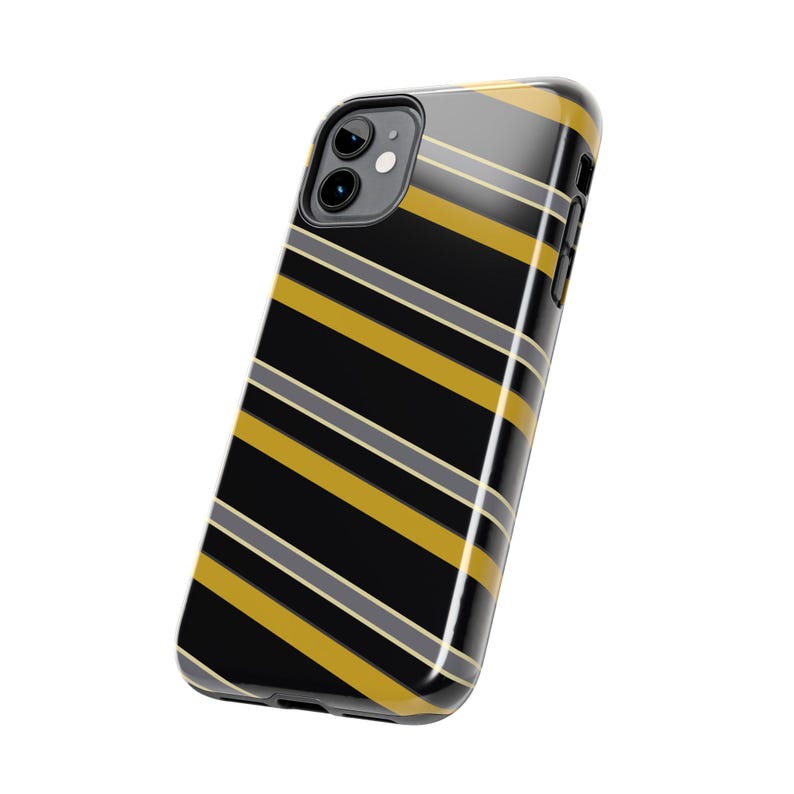 Funda para teléfono con estampado abstracto de rayas de carreras, cubierta geométrica negra y dorada (medianoche y dorado), regalo retro de deportes de motor. imagen 4