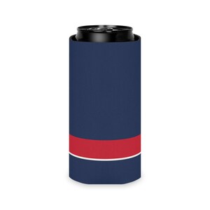 Enfriador de latas con diseño abstracto de rayas de carreras, aislante geométrico para latas en azul marino, azul celeste y rojo señal (Riviera Stripe), regalo para aficionados al automovilismo. imagen 9