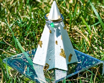 Eco Resin Gold Leaf  Ring Cone Pyramid Stand