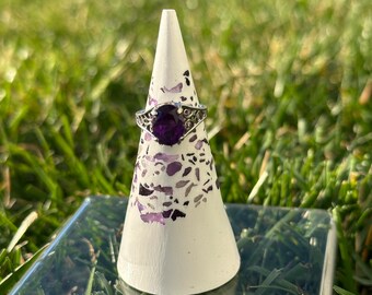 Eco Resin Amethyst Crystal Ring Cone Stand