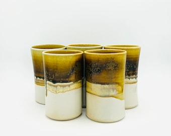 NOUVEAU ! Tasses scintillantes cuites au feu de bois Tenmoku en porcelaine par Jessica Cronstein