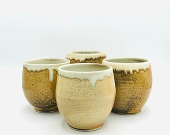 Tasses chauffées au feu de bois en porcelaine et en céramique par Jessica Cronstein