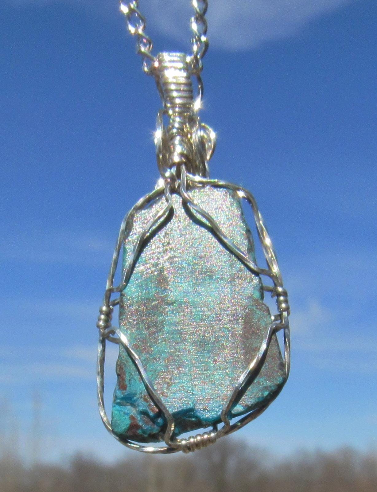 クリソコラ カバションのワイヤーラップペンダント、シルバー。 - Etsy