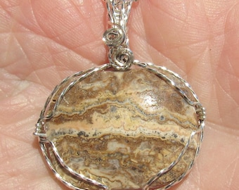 Jaspe illustré, pendentif cabochon enroulé de fil