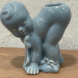Blauer Baby-Junge Vintage Blumentopf, Stiftehalter, Vase, Babydekor
