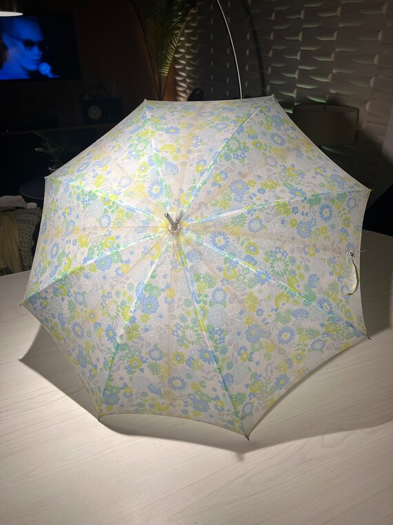 Vintage MOD 1960s Floral Print Umbrella