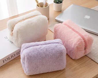 Pochette en Peluche Douce – Pochette Maquillage, Trousse à Crayons & Rangement