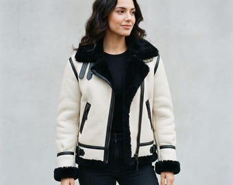 Handgefertigte Damen-Shearling-Jacke | Cremefarbene Leder-Bikerjacke | Fliegerjacke mit schwarzem Pelzkragen | Winterjacke aus echtem Leder | Geschenkidee für Sie