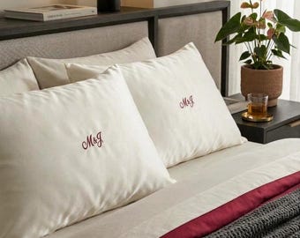 Embroidered Mr and Mrs Pillowcases, Custom Wedding Gift for Couple, Personalized Bridal Shower Gift