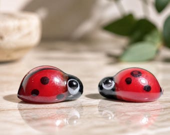 Mini-Glas-Marienkäfer-Cabochon, runder Marienkäfer ohne Loch, niedliche Glasverzierung, DIY-Basteldekoration, Schmuckherstellungsbedarf