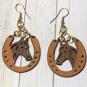 Equestrian earrings,horse earrings,wooden horse earrings,jewelry,horse shoe, western jewelry,cowgirl accessories, cowboy, country,gift idea