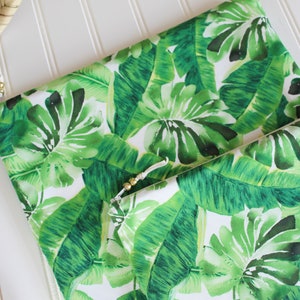 Banana Leaf Wet Bag - Personalized Wet Bag - Swim Bag - Beach Bag - Water resistant Bag - Swimsuit Bag - Zippered Wet Bag - Bikini Wet Bag