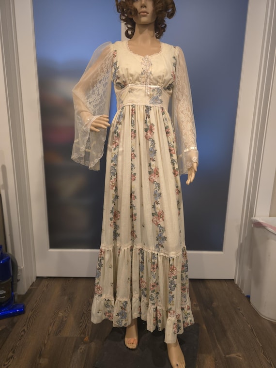Vintage 1970's Gunne Sax Cream Floral Maxi with Sheer…