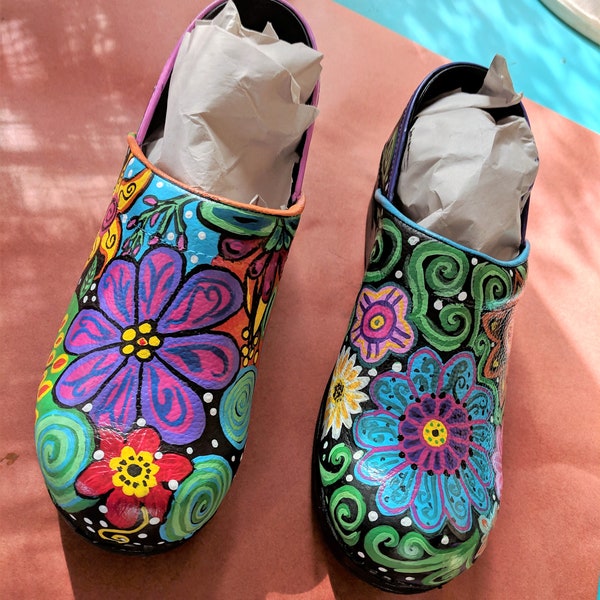 CLEARANCE!! FLOWER FLORAL Hand Painted Shoes Sanita size 39 Ready To Ship!