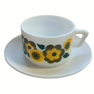 RARE Vintage Arcopal &#39;LOTUS&#39; Brown and Yellow Cup and Saucer -Retro Mod Flowers- French Pyrex 1960&#39;s Tableware Milk Glass