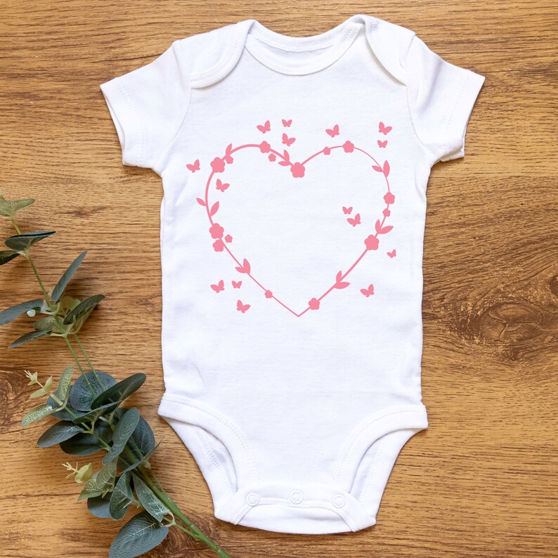 Download Heart Frame SVG Heart Wreath SVG Butterfly Heart SVG | Etsy