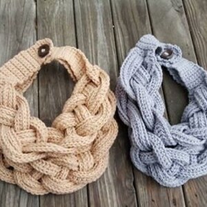 Crochet cowl | winter accessories | Christmas gift | Scarf