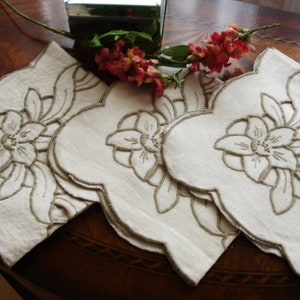 Madeira Linen Napkins Set: Vintage Taupe Embroidered Cutwork
