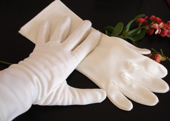 Ladies cheap nylon gloves