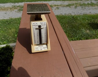Vintage Pelouze Petite Model P-1 Postal Scale