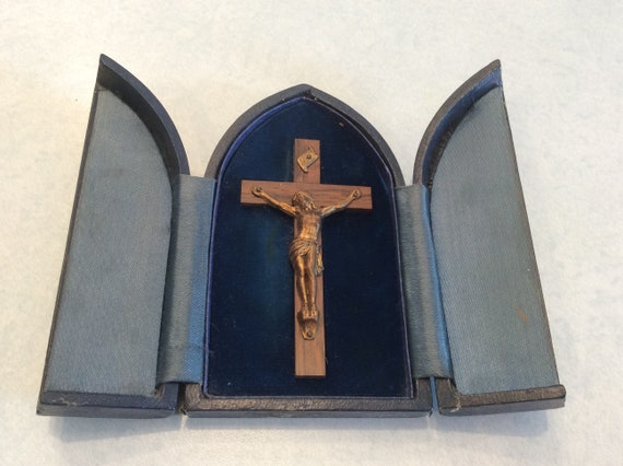 French Nuns Portable Jesus Reliquary Box Shrine Leather Desk Etsy