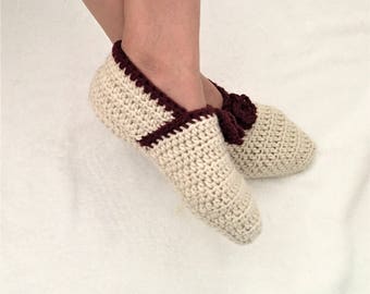 Crochet Slippers, for her, home slippers, warm accessories,  yarn shoes,  knits, house slippers, ladies, Christmas gift, great gift, booties