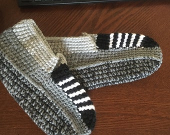 Crochet Slippers for him,  knited slippers, warm accessories, yarn shoes, men slippers, winter warm, Christmas knits, house slippers.