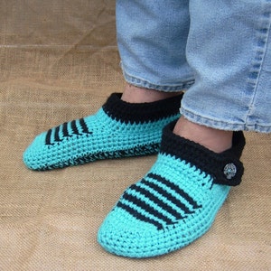 Crocheted Slippers, for him, home slippers, warm accessories, yarn shoes, Christmas slippers, winter warm, men knit, house slippers, booties