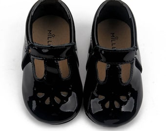 T-Strap baby shoes - black patent leather moccasins vintage style newborn toddler walker - flower cutout
