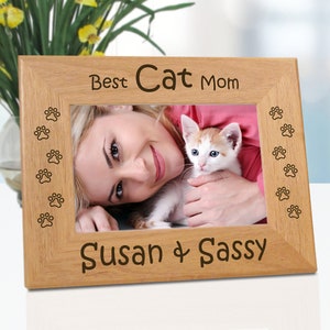 Best Cat Mom Gift, Cat Paws Personalized Picture Frame, Mothers Day Gift, Girls Kitten Birthday Gift, Unique Best Friend Christmas Gift Idea