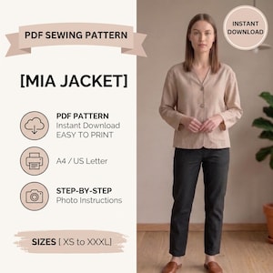 Può includere: Un cartamodello PDF per la giacca Mia, con testo per il download istantaneo, compatibilità A4 e US Letter e istruzioni fotografiche passo dopo passo. Taglie dalla XS alla XXXL, mostrato come una giacca beige con scollo a V e due bottoni.