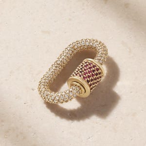 Srebrny karabińczyk z rubinem i diamentem, zawieszka z zapięciem śrubowym (19 mm)