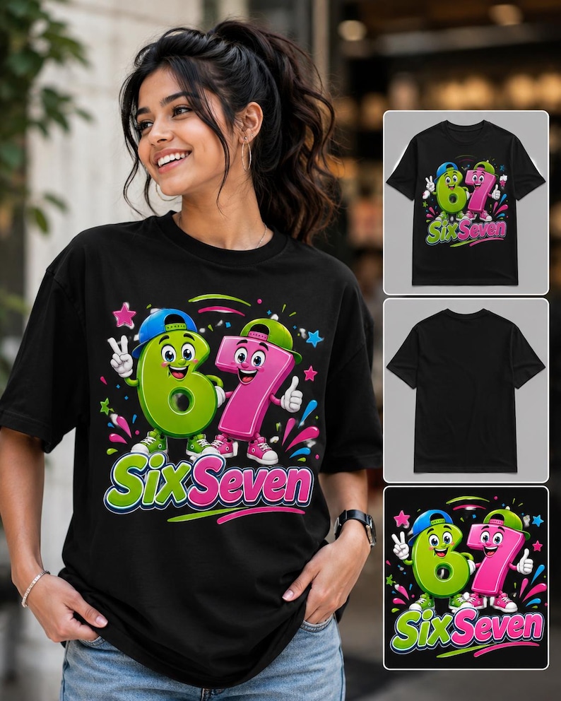 Op de afbeelding: Een zwart t-shirt met korte mouwen en een kleurrijke afbeelding van een groen cijfer zes en een roze cijfer zeven met baseballpetten en sneakers. De tekst Six Seven staat onder de figuren in een vetgedrukt, gestileerd lettertype met accenten.