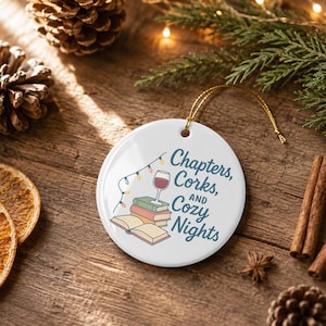 Enfeite para amantes de livros com decoração de taça de vinho, presente personalizado para leitores, capítulos, rolhas e noites aconchegantes.